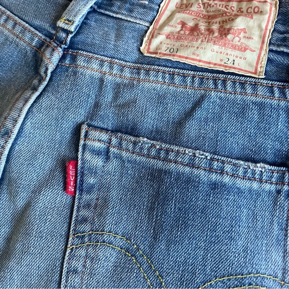 Levi's Women’s 701 Selvedge Denim Jeans 24 - Picture 6 of 10